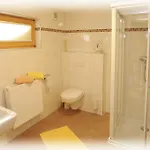 Haus Schoenlechner Homestay