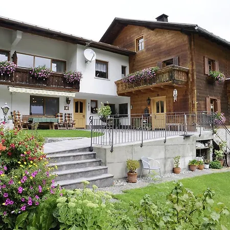 Haus Schoenlechner Homestay Gaschurn